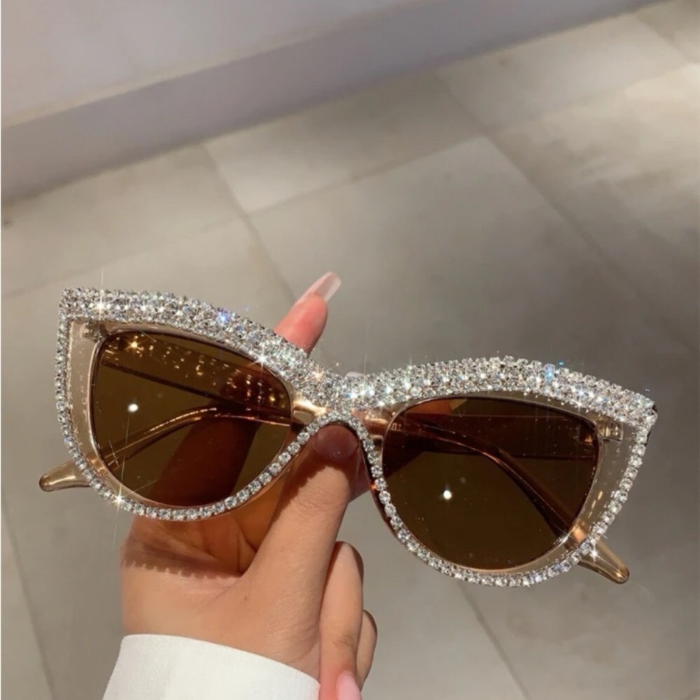 Rhinestone Cat Eye Frame Sunglasses 🕶️ Uv protection New